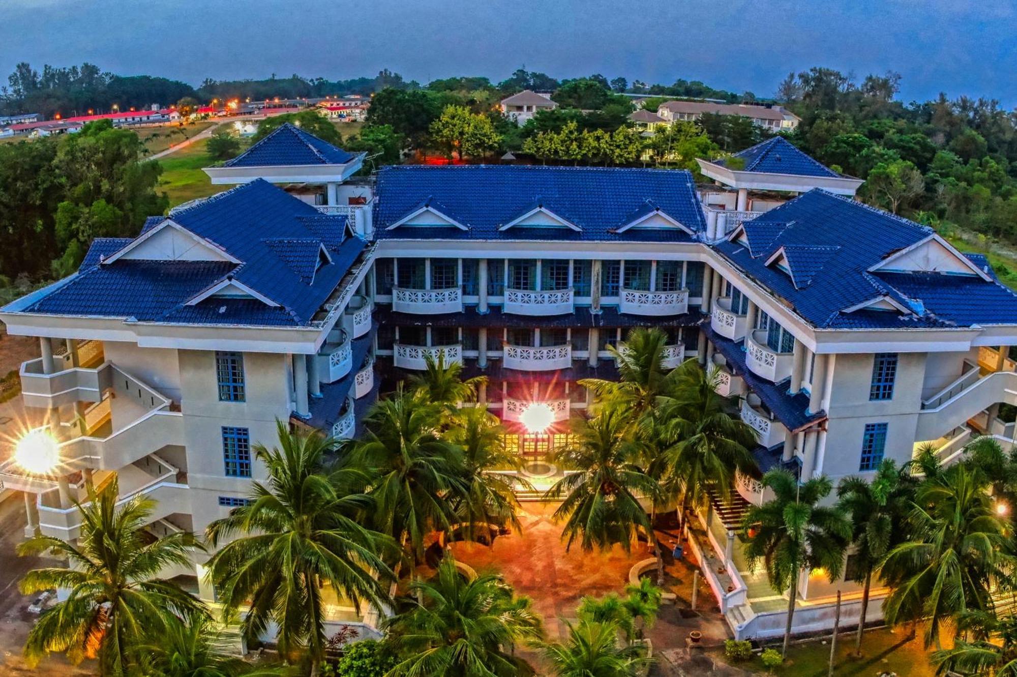 Long Sands Port Dickson Ngoại thất bức ảnh